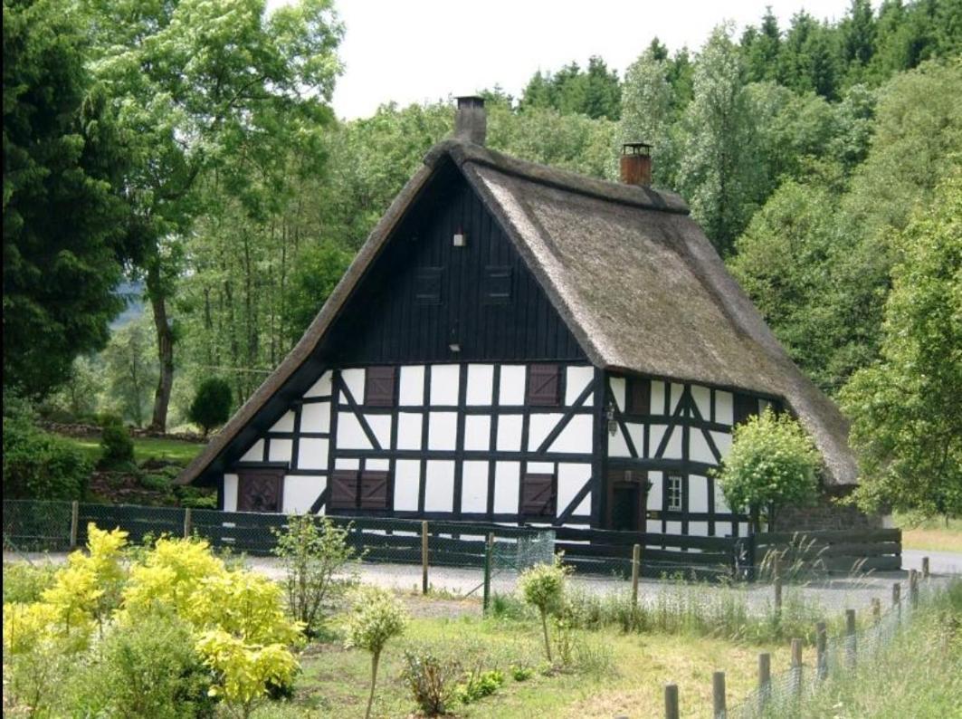 Ferienwohnung Fitness Entspannung Sauna Im Westerwald Derschen Екстер'єр фото